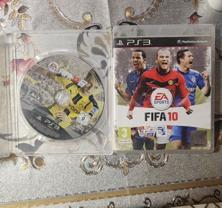 Футболни игри за playstation 3   FIFA 2017 и  FIFA 2010