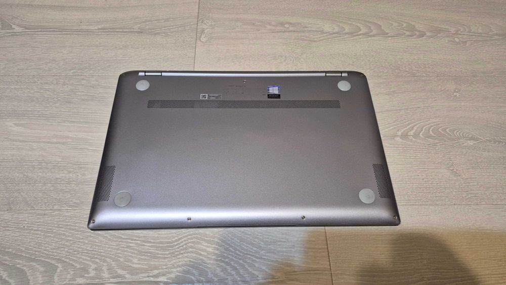 ASUS ZenBook UX431FA i7-8565U 16GB RAM 512GB SSD Windows 11 Pro