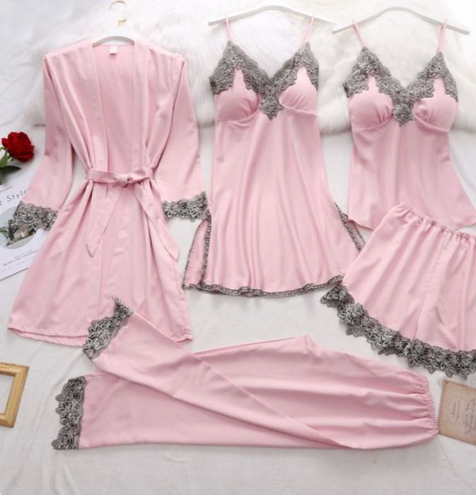 Дамски сатениран комплект за спане от 5 части