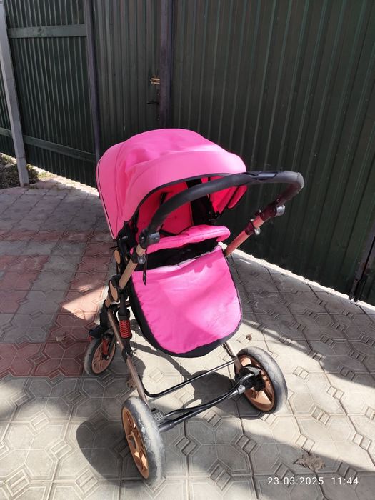 Продам детскую коляску