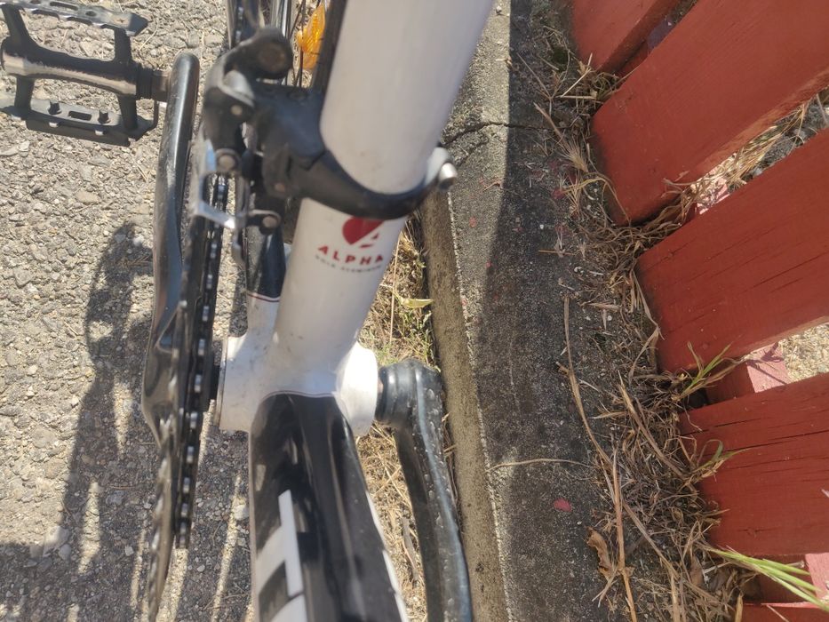 Bicicleta cursiera trek four mărime mare