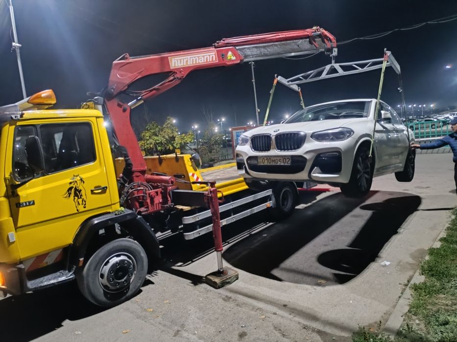 Эвакуатор  ,Манипулятор   два в одном с сьежяющи платформы