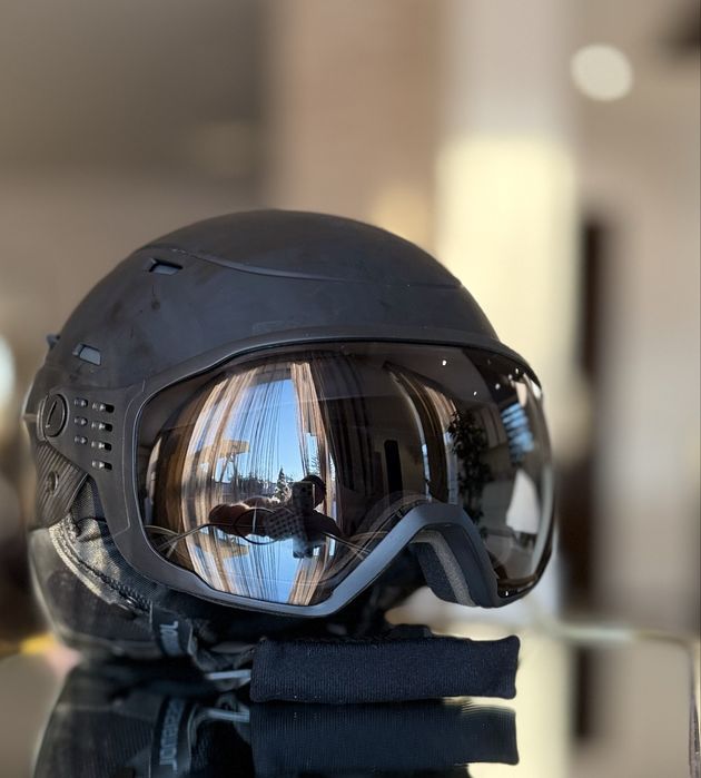 Ски каска Rossignol с интегриран фотохромен визьор