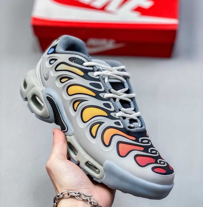 Нови мъжки маратонки Nike Air Max Plus Drift "Light Silver