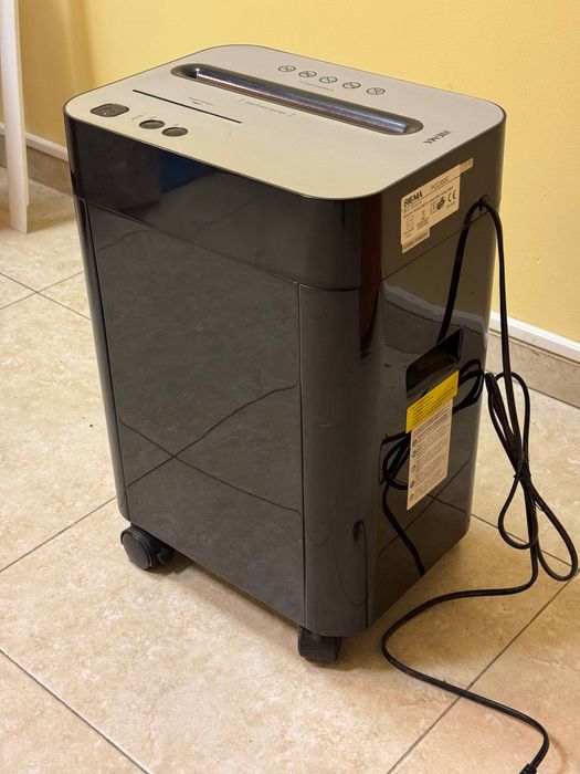 Машина за унищожаване на документи и дискове Sigma