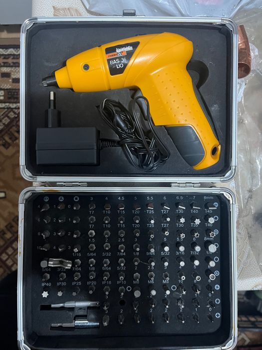 Autofiletanta  Akkuschrauber Bituri