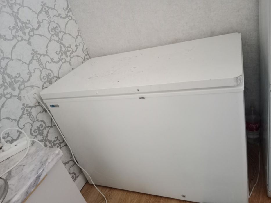 Продам морозильник