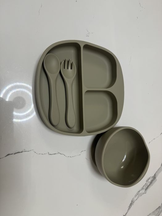 Силиконовые детские посуды