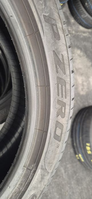 285 35 21 Pirelli o bucată
