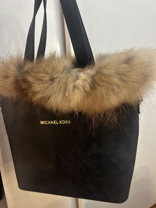 Чанта Michael Kors с естествен пух