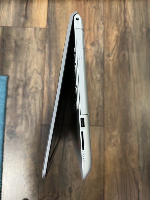 HP Pavilion 15-cd000nu | AMD A12 | 12GB RAM | 256GB SSD | Radeon 530 |