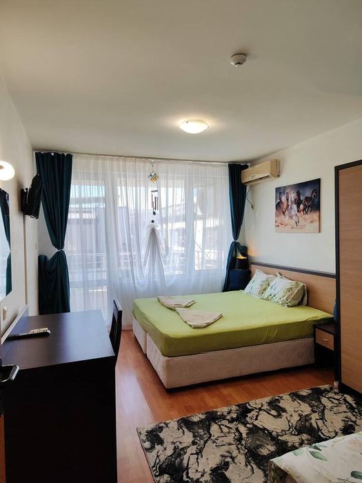 Дава се под наем Двустаен апартамент в Бургас, Сарафово - 65 кв.м за 408 € - Снимка #2