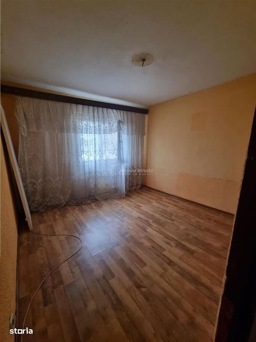 Apartament 3 cam, 2 bai , dcomandat  str Libertatii langa Piata