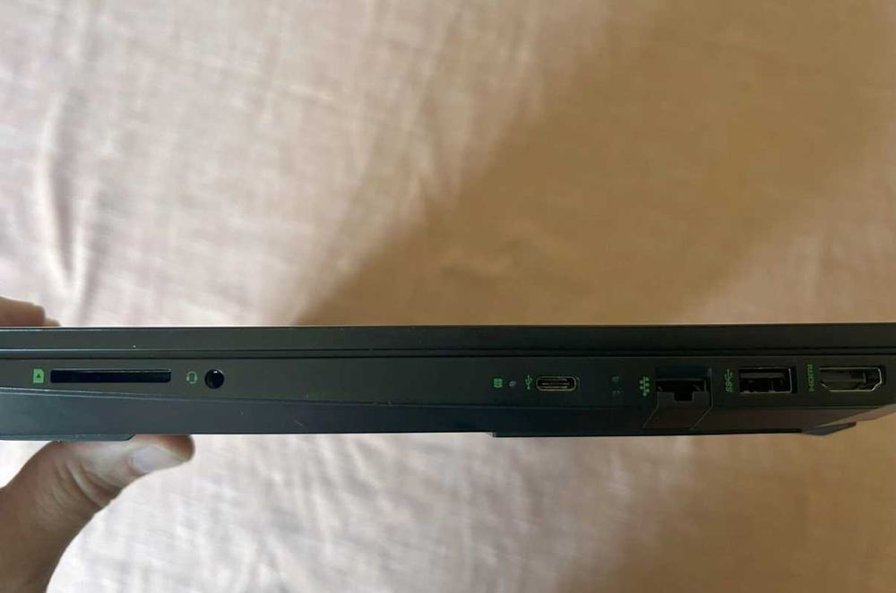 HP Pavilion Gaming 15 ryzen 5