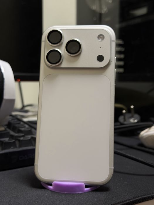 iPhone 17 pro с гарантией