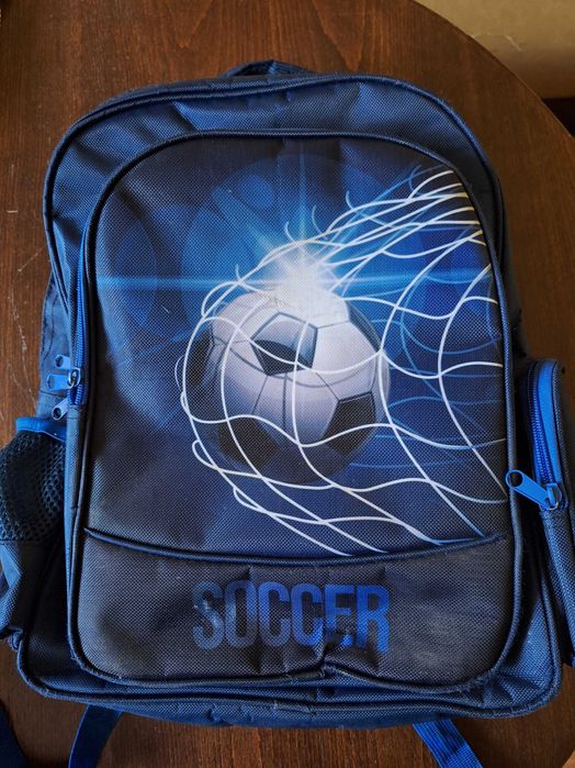 Ученическа раница с моливник