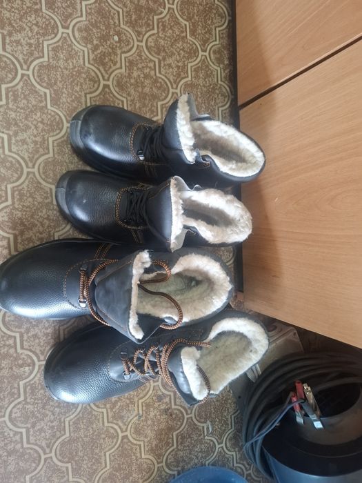 Продам обувь 38 и 45