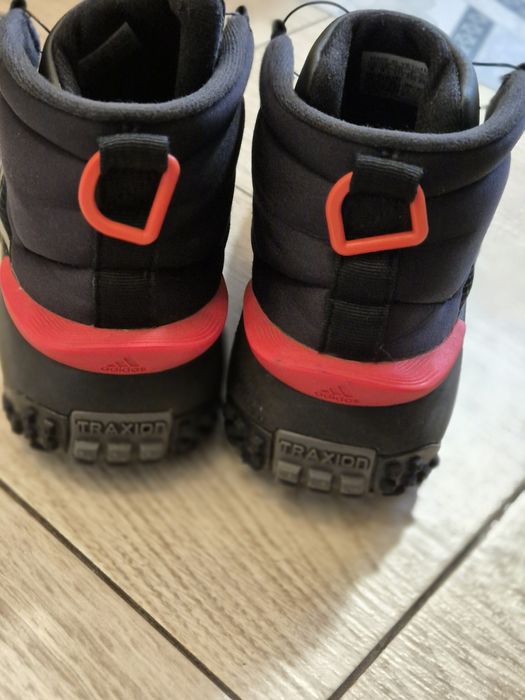 Ghete adidas sistem boa