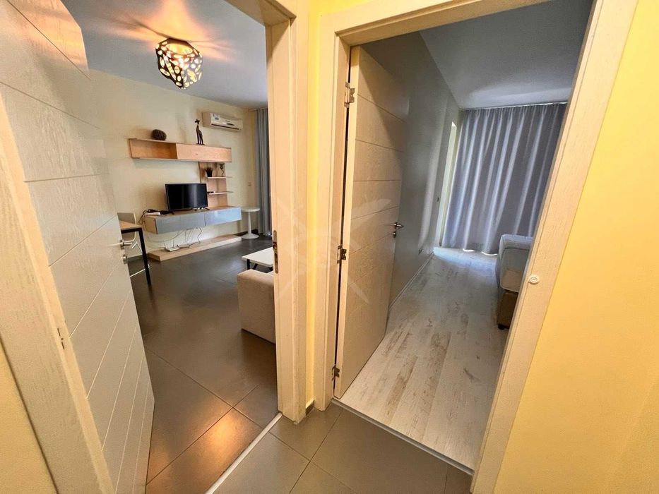 Продава се Двустаен апартамент в Поморие - 61 кв.м за 1607 €/кв.м - Снимка #2