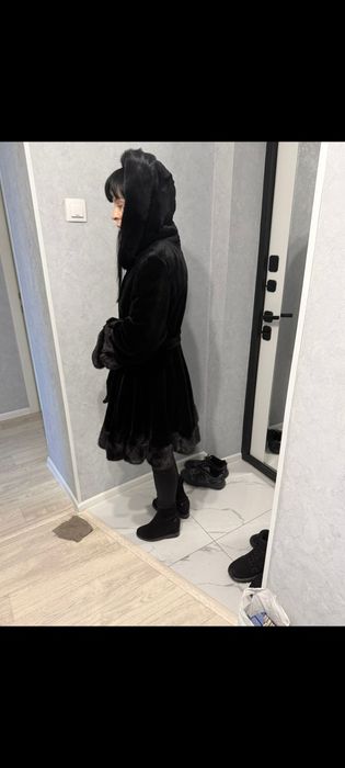 Продам норковую шубу