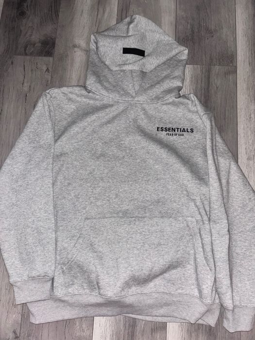 Vand Compleu Essentials Nou cu eticheta