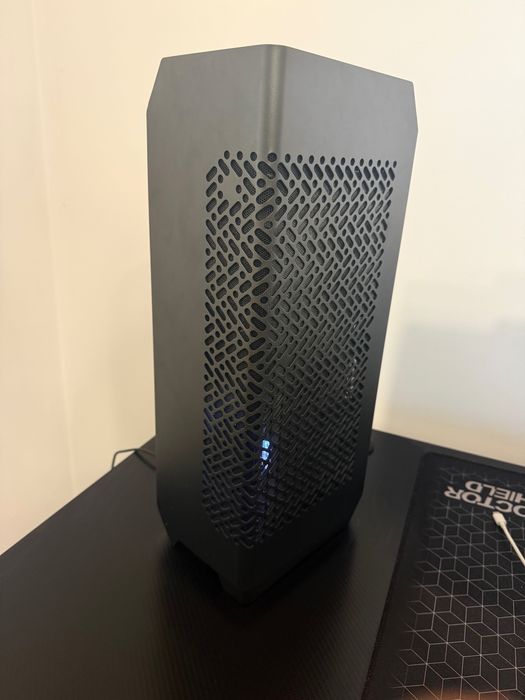 Vânzare PC Workstation SFF / ITX Premium – Ryzen 9 9950X + RTX 5080 AERO + 64GB RAM, 2TB