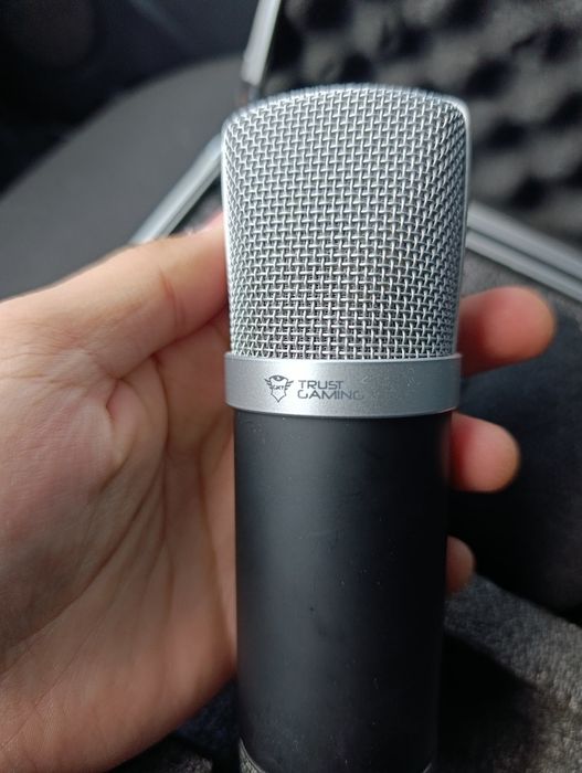 Микрофон Trust GTX 252 Emita