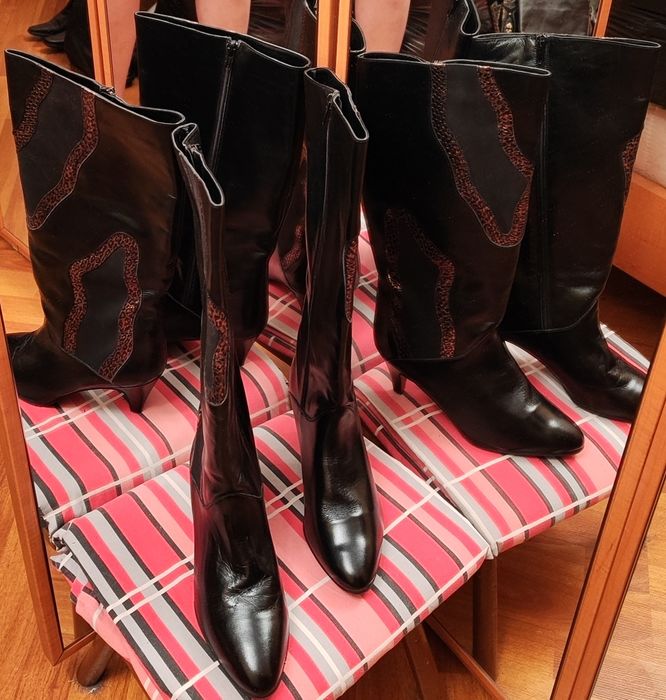 Продам обувь женскую 38-39 размер