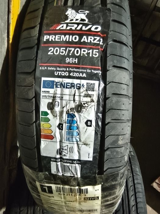 Продам шины 205/70 R15