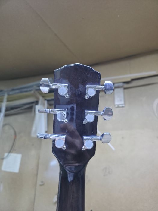 Электроакустическую гитара Fender CD-60CE NAT