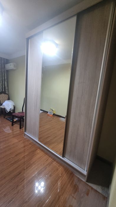 Срочно продам большой шкаф купе