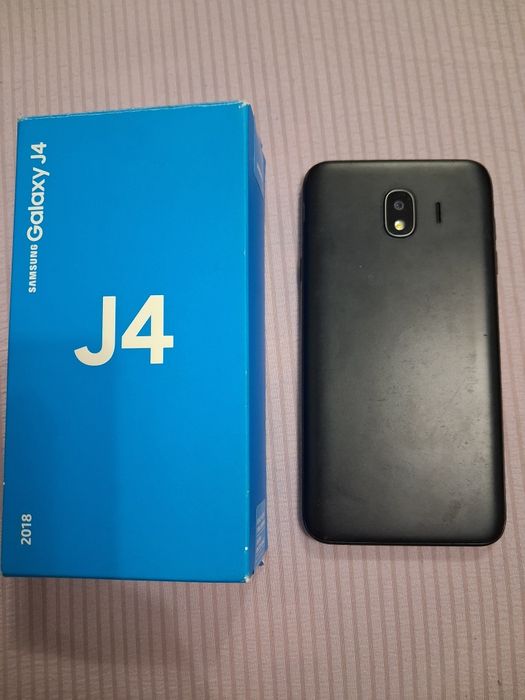 Продам смартфон j4