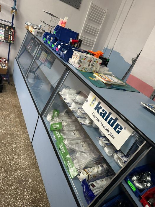 Tejghea pal cu geam clar