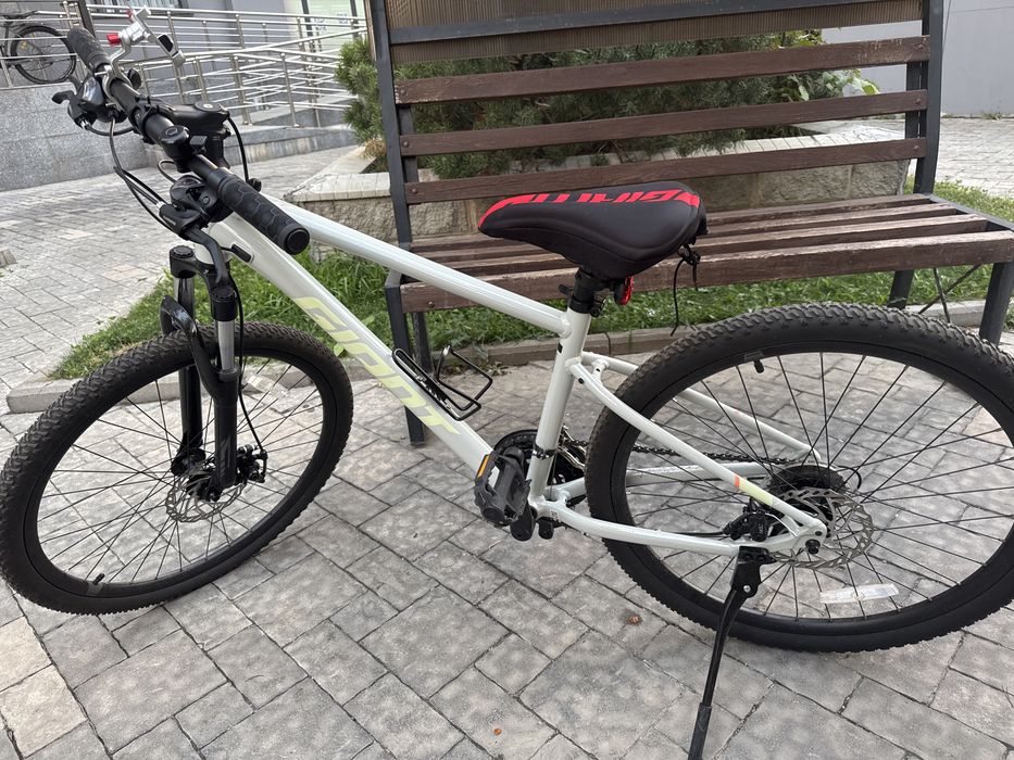 Велосипед GIANT
