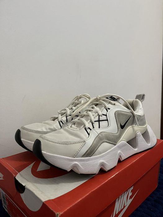 Adidasi nike ryz