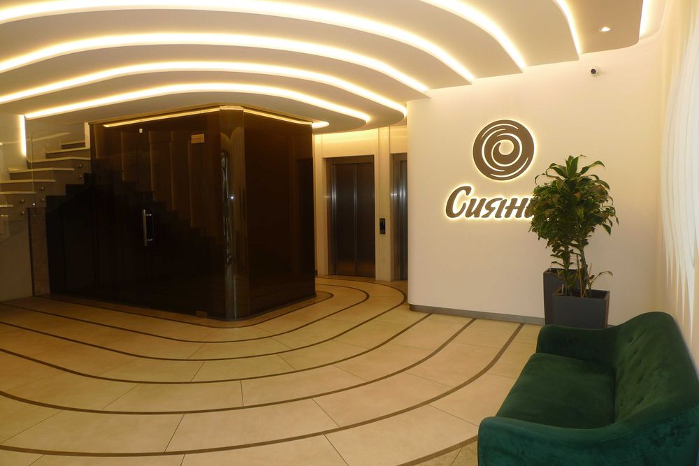 Дава се под наем Тристаен апартамент в София, Изток - 103 кв.м за 1196.97 € - Снимка #14