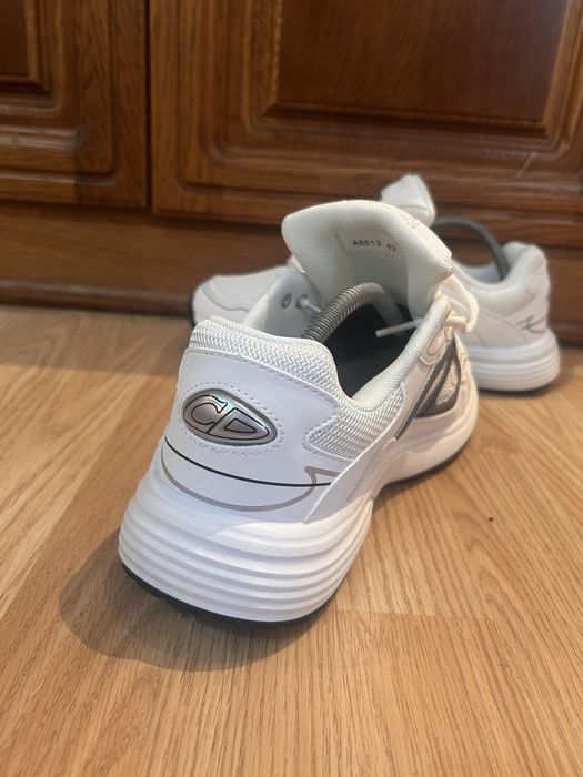 Dior B30.