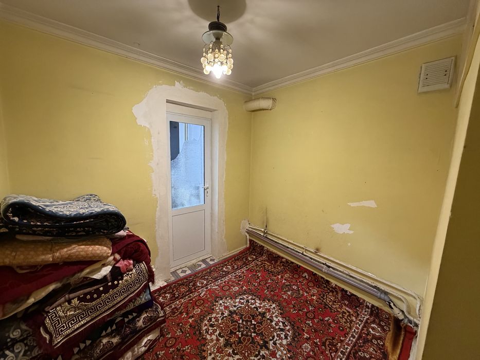 Сотилади 1 хона 4 этаж 4 этажлик гиштлик дом ипотека булади кинап