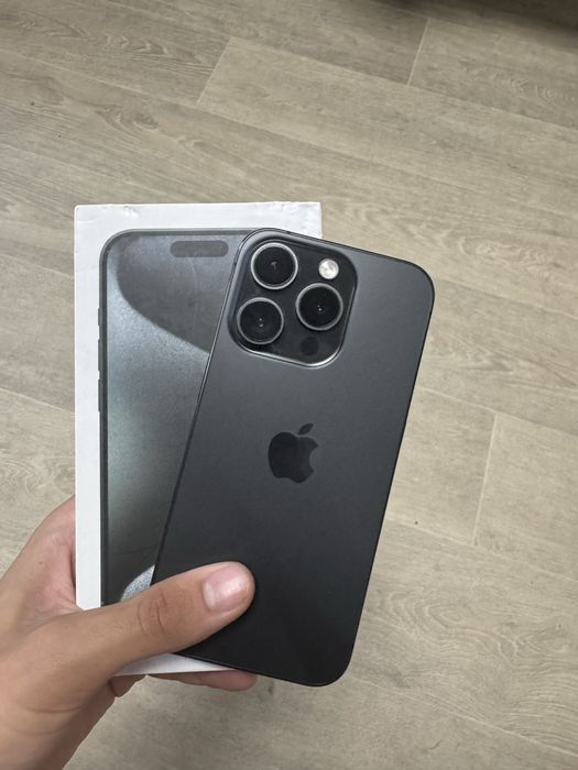 IPhone 15 pro 256 gb