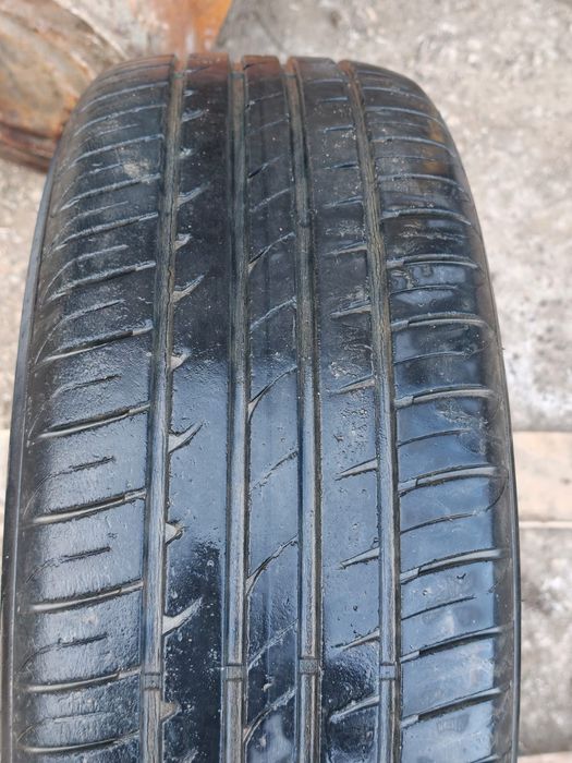 Продам комплект покрышек