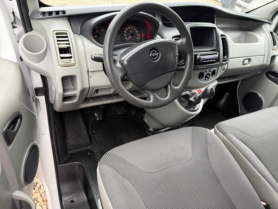 Renault trafic opel vivaro 9 locuri 2011