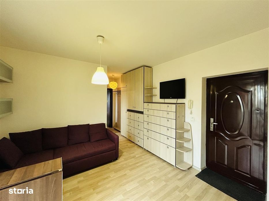Apartament 2 camere, balcon, boxă, parcare | Zona Gușterița