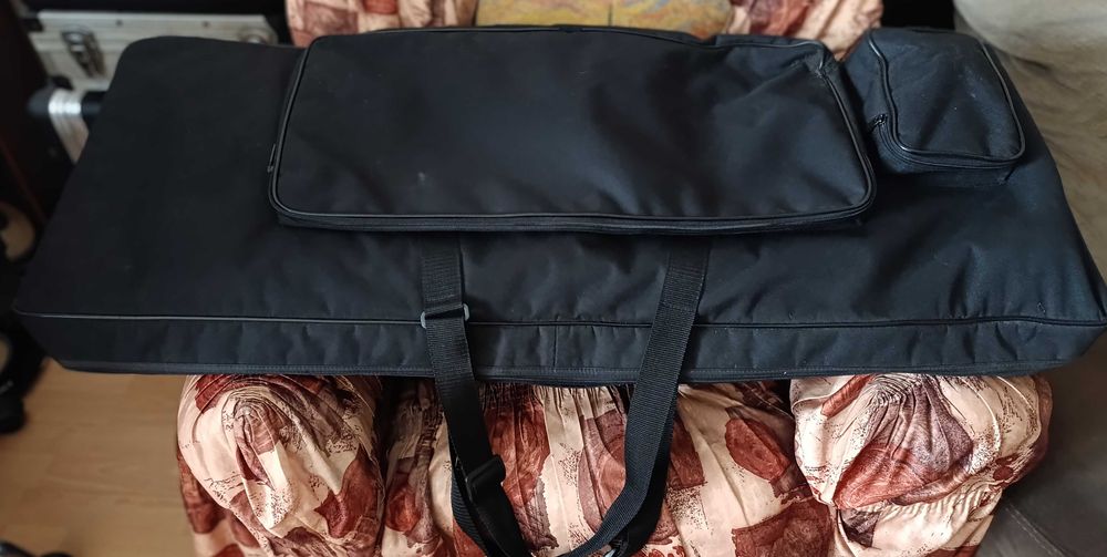 Продавам синтезатор Yamaha MM6