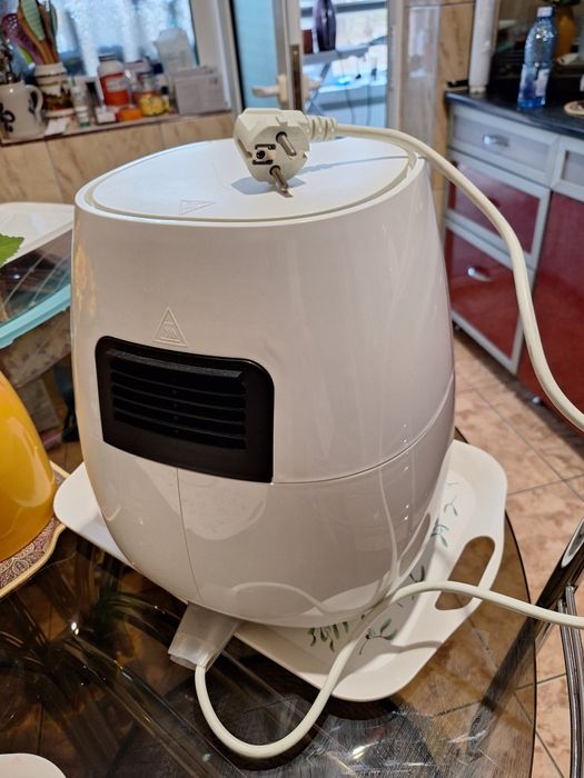 Friteuza cu aer cald