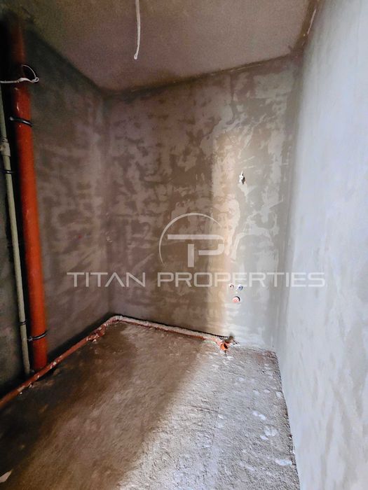 Продава се Тристаен апартамент в Пловдив, Остромила - 115 кв.м за 1301 €/кв.м - Снимка #8