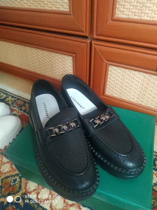 Продам новые лоферы