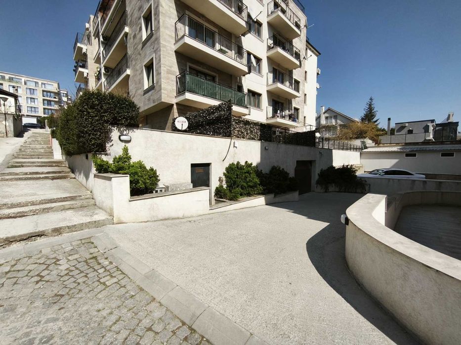 Дава се под наем Гараж / Паркомясто в Варна, Бриз - 28 кв.м за 76.5 € - Снимка #1