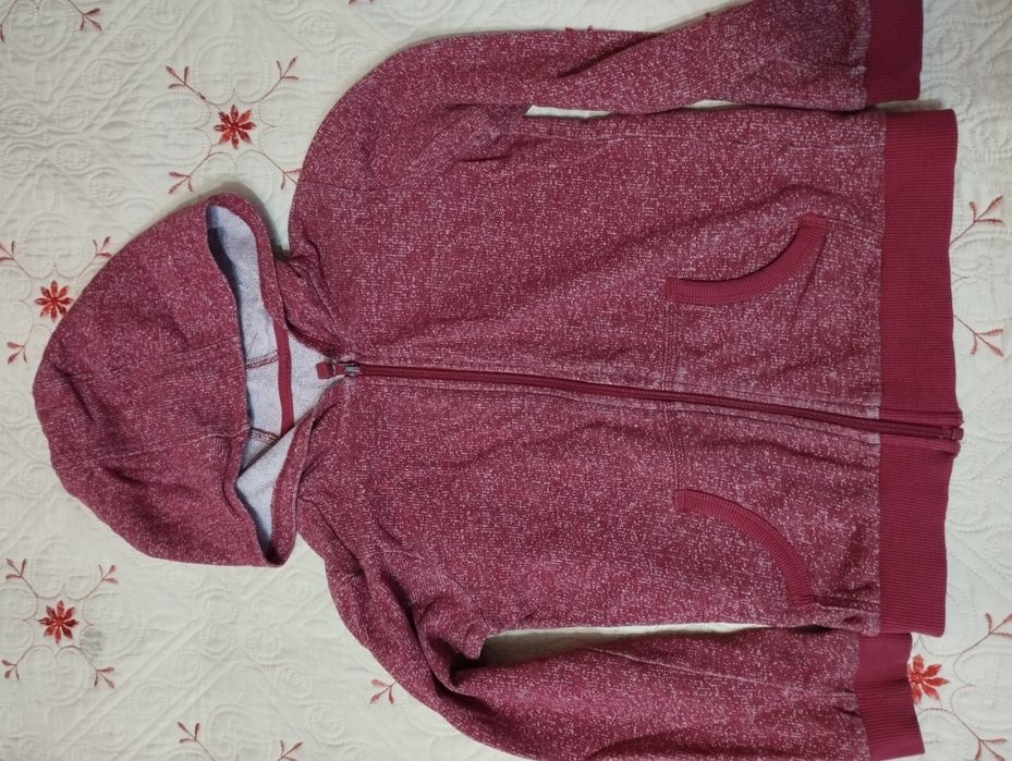 Продам ковты на девочку 7-8 лет по 1 тыс