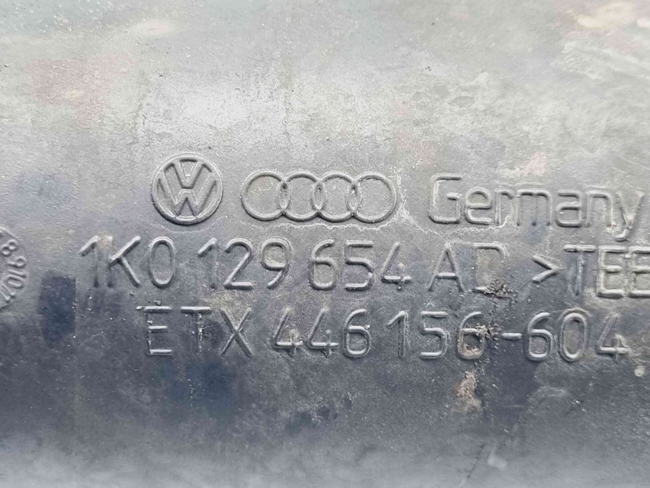 Tub admisie aer Volkswagen Jetta 3  (1K2) [Fabr 2005-2010] 1K0129654AD
