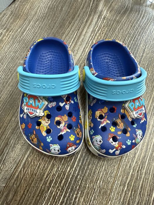 Crocs marimea 22